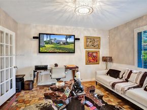 940 Hollywood Blvd, Hollywood FL 33019