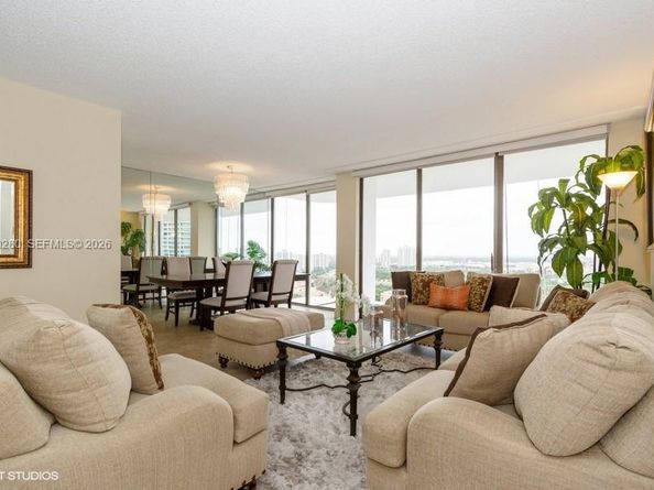 19707 Turnberry Way 23C, Aventura FL 33180