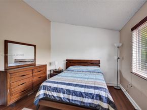 6205 Kendale Lakes Cir 279, Miami FL 33183