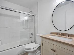 6205 Kendale Lakes Cir 279, Miami FL 33183