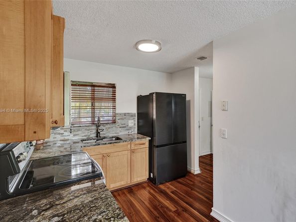 6205 Kendale Lakes Cir 279, Miami FL 33183