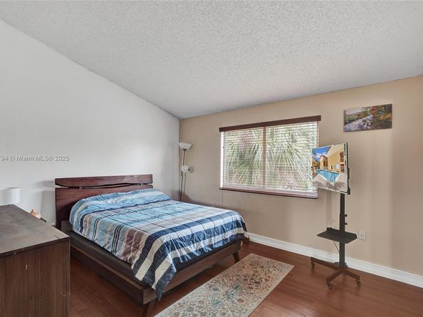 6205 Kendale Lakes Cir 279, Miami FL 33183