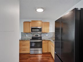 6205 Kendale Lakes Cir 279, Miami FL 33183