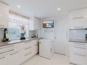 3800 Hillcrest Dr 411, Hollywood FL 33021