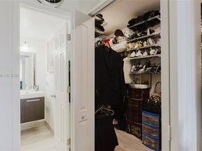 3800 Hillcrest Dr 411, Hollywood FL 33021