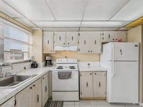 2301 NW 41st Ave 403, Lauderhill FL 33313