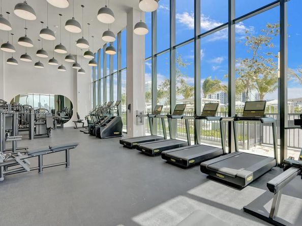 580 72nd 1004, Miami Beach FL 33141
