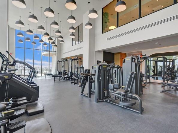 580 72nd 1004, Miami Beach FL 33141
