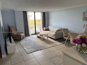 2350 NE 135th St 903, North Miami FL 33181