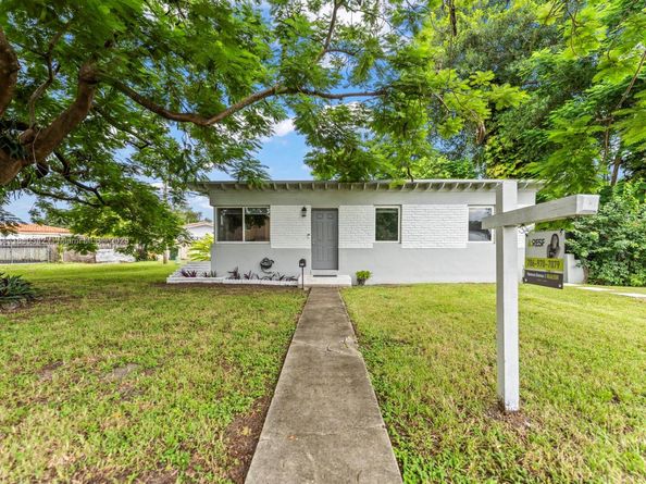 201 Flagler Dr, Miami Springs FL 33166