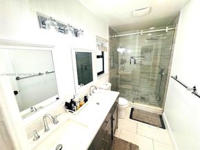 4905 Bayberry Ln, Tamarac FL 33319