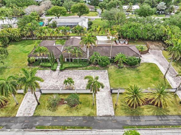 15555 Old Cutler Rd, Palmetto Bay FL 33157