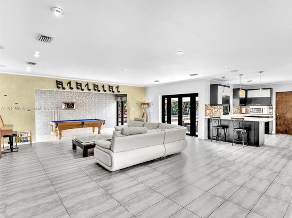 15555 Old Cutler Rd, Palmetto Bay FL 33157