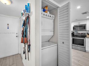 2600 Collins Ave 206, Miami Beach FL 33140