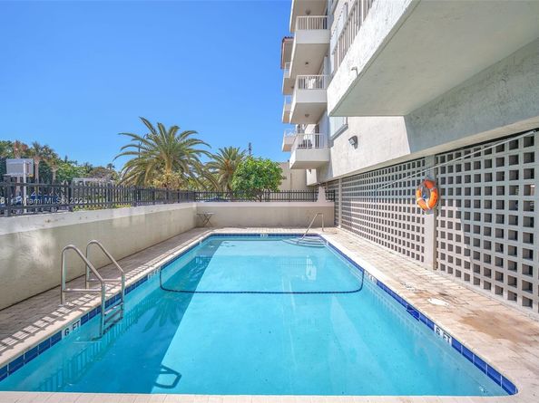 2600 Collins Ave 206, Miami Beach FL 33140