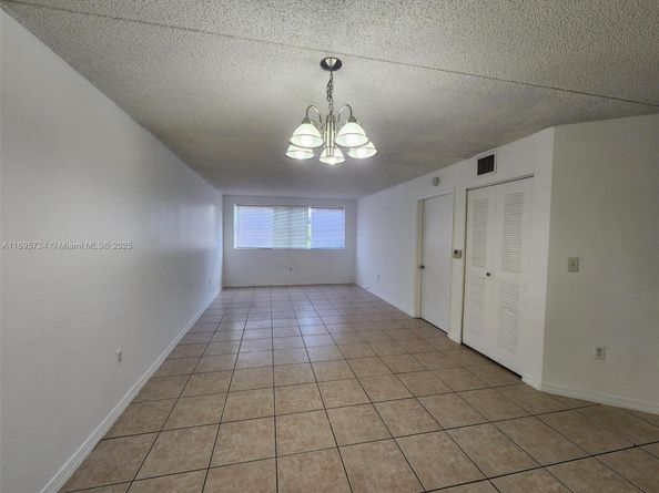 6195 NW 186th St 309, Hialeah FL 33015