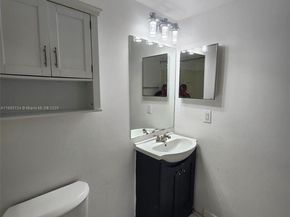 6195 NW 186th St 309, Hialeah FL 33015
