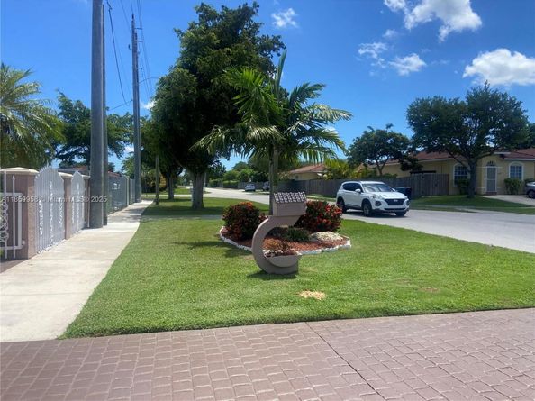 21375 SW 122nd Ave, Miami FL 33177