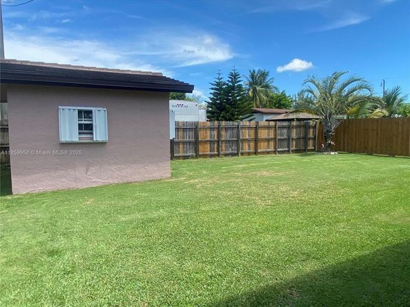 21375 SW 122nd Ave, Miami FL 33177
