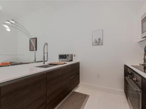 301 Altara Ave 305, Coral Gables FL 33146