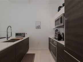 301 Altara Ave 305, Coral Gables FL 33146