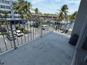 16565 NE 26th Ave 3G, North Miami Beach FL 33160