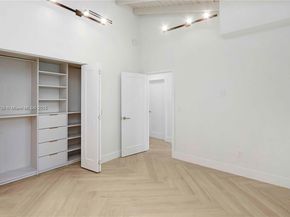 3153 Royal Palm Ave, Miami Beach FL 33140