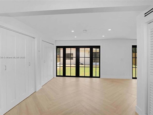 3153 Royal Palm Ave, Miami Beach FL 33140