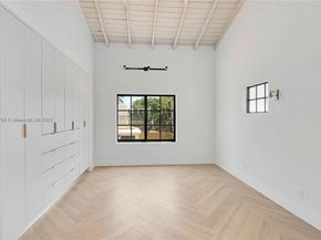3153 Royal Palm Ave, Miami Beach FL 33140