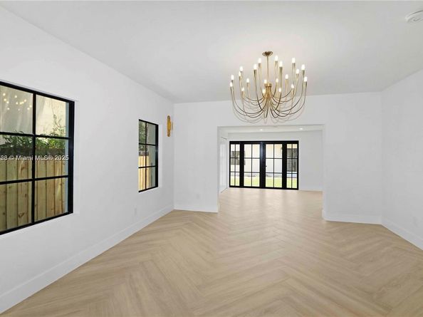 3153 Royal Palm Ave, Miami Beach FL 33140