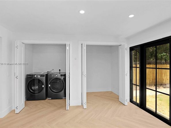 3153 Royal Palm Ave, Miami Beach FL 33140