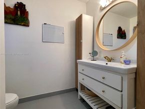1611 SW 2nd Ct AA112, Miami FL 33129