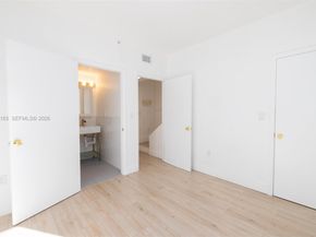 1611 SW 2nd Ct AA112, Miami FL 33129