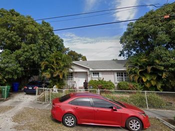 3015 SW 24th Ter