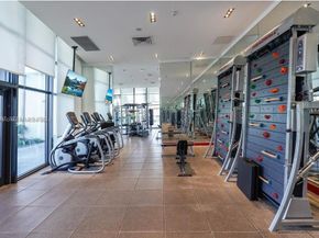 1600 NE 1st Ave 2811, Miami FL 33132