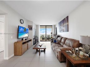 1600 NE 1st Ave 2811, Miami FL 33132