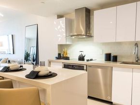 1600 NE 1st Ave 2811, Miami FL 33132