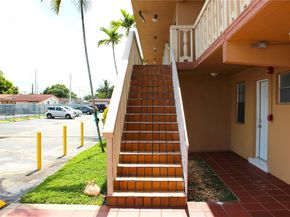 1154 W 35th St 221, Hialeah FL 33012