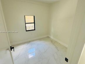 905 SW 13th Ct, Miami FL 33135