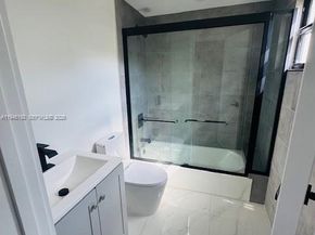 905 SW 13th Ct, Miami FL 33135