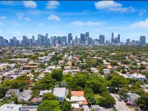 905 SW 13th Ct, Miami FL 33135