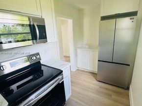 905 SW 13th Ct, Miami FL 33135