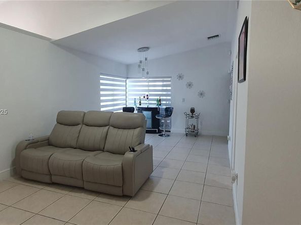 6702 SW 152nd Pl 2802, Miami FL 33193