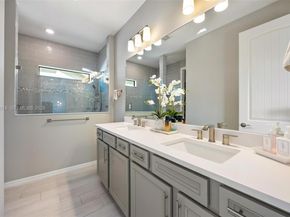 4510 W Pinehurst Trl W, Oakland Park FL 33309