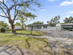 6442 Oak St, Hollywood FL 33024