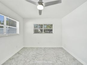 6442 Oak St, Hollywood FL 33024