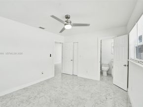 6442 Oak St, Hollywood FL 33024