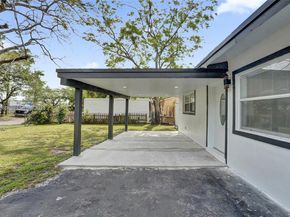 6442 Oak St, Hollywood FL 33024