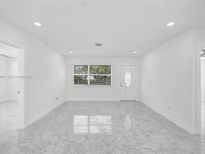 6442 Oak St, Hollywood FL 33024