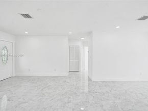 6442 Oak St, Hollywood FL 33024